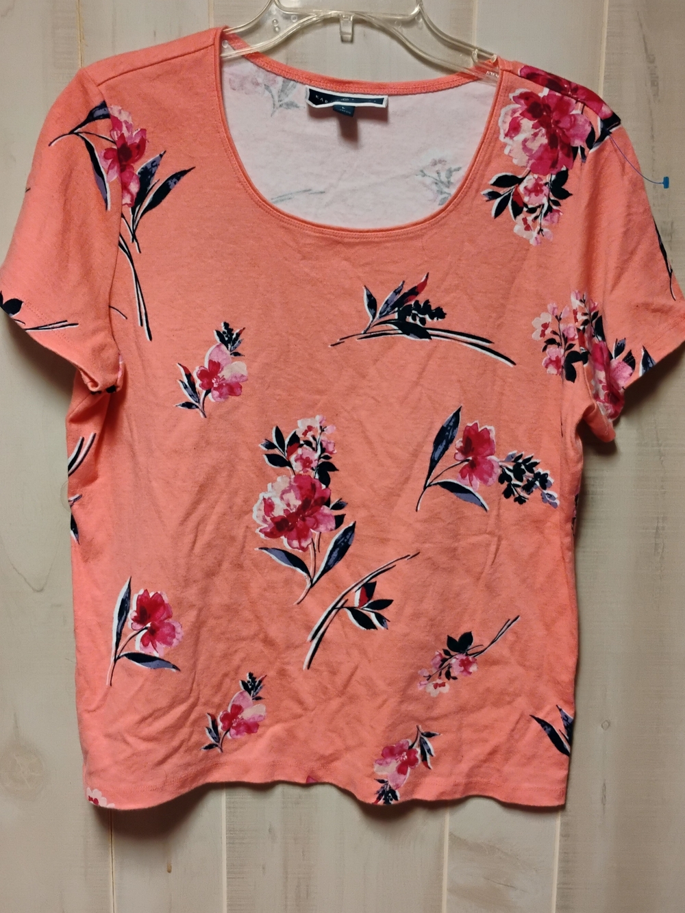 Karen Scott Coral Scoop Neck Floral Tee Size L